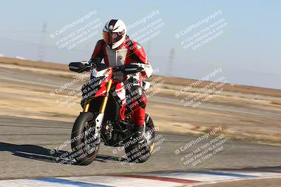 media/Nov-25-2023-TrackDaz (Sat) [[54fee2da70]]/Group A/Wheelie Bump (12pm)/